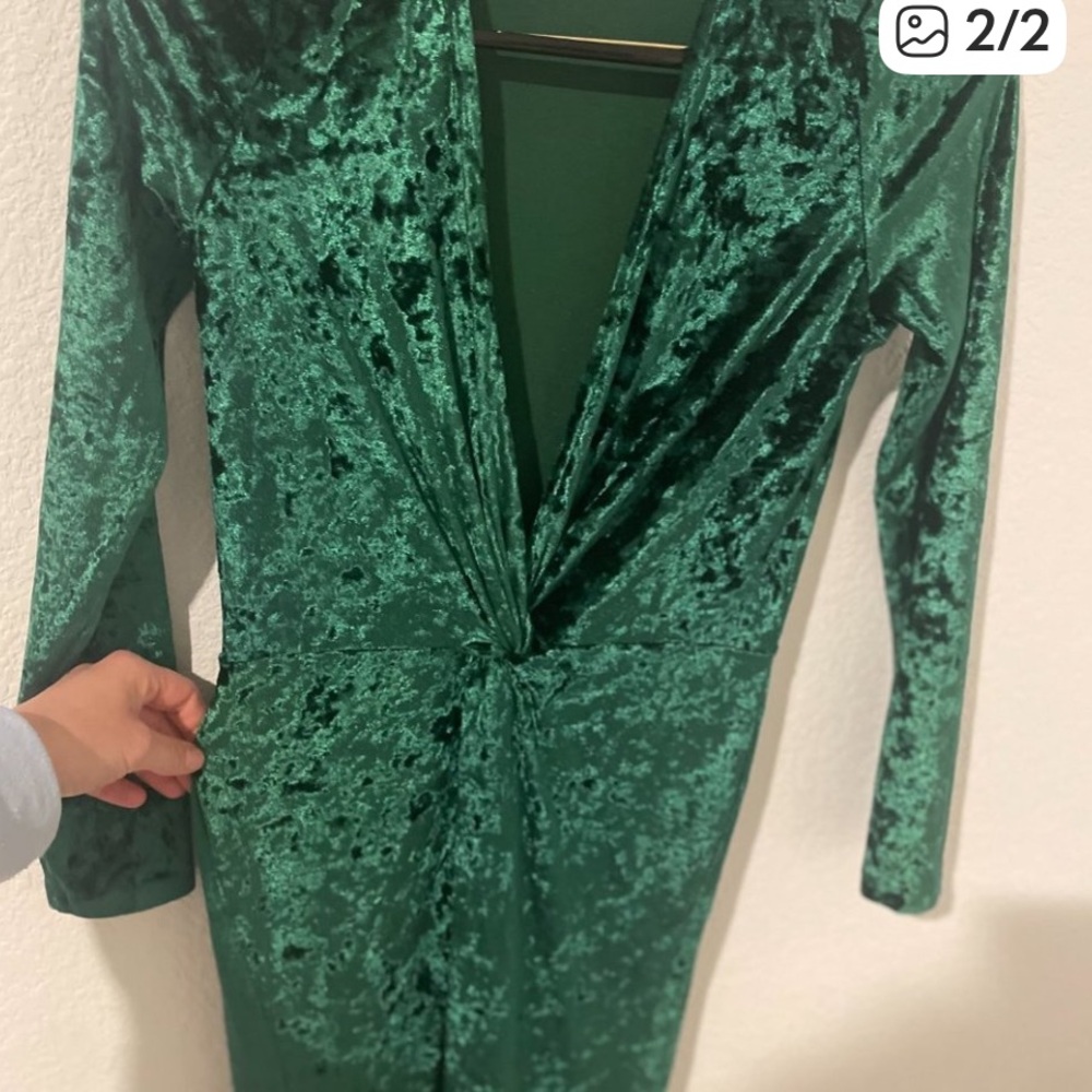 Venus Crushed Velvet forest green deep V jumpsuit, size med, thin elastic waist - Picture 9 of 9